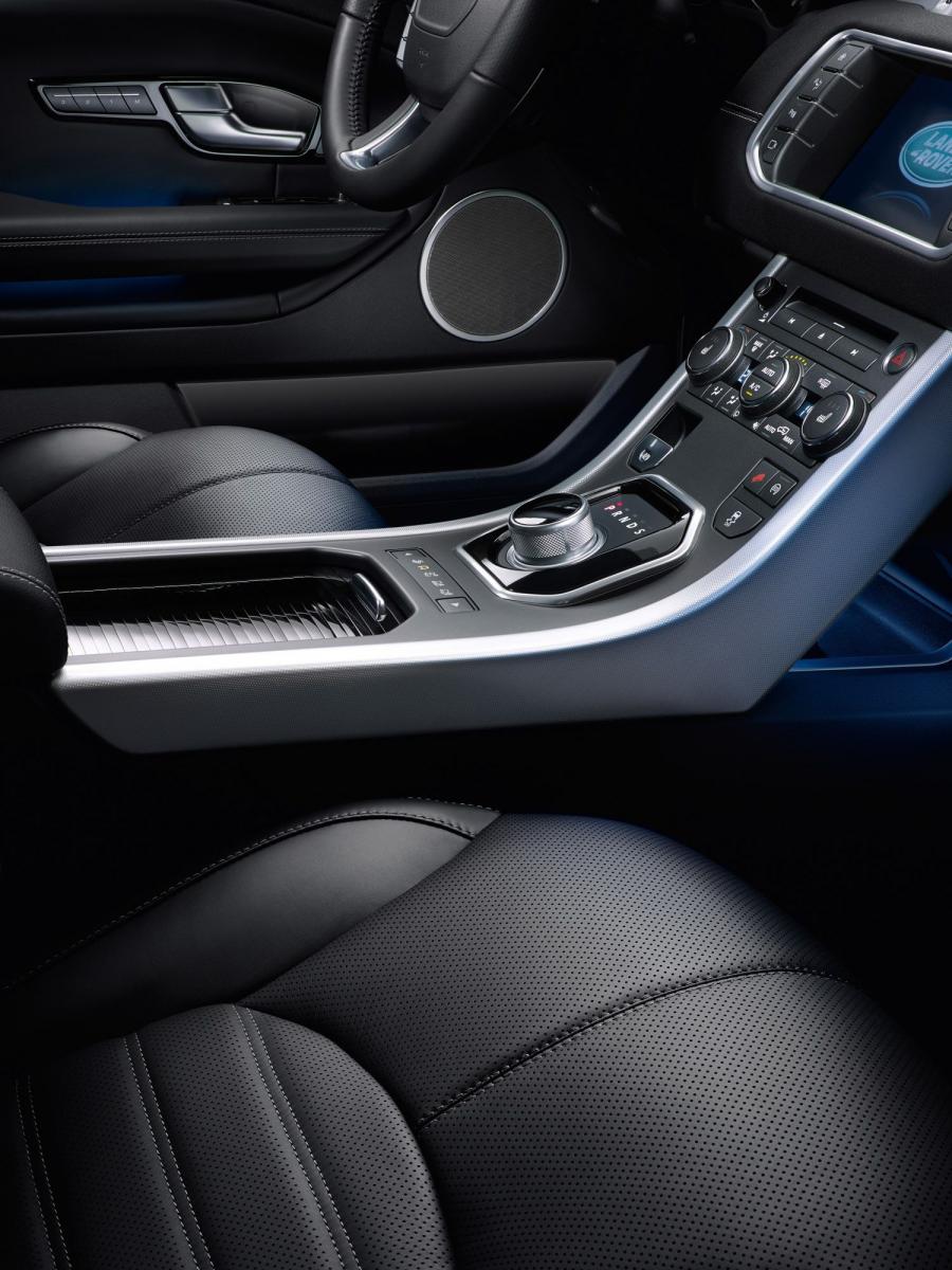  Land Rover Range Rover Evoque HSE Dynamic 2015 года  (фото 14 из 22)